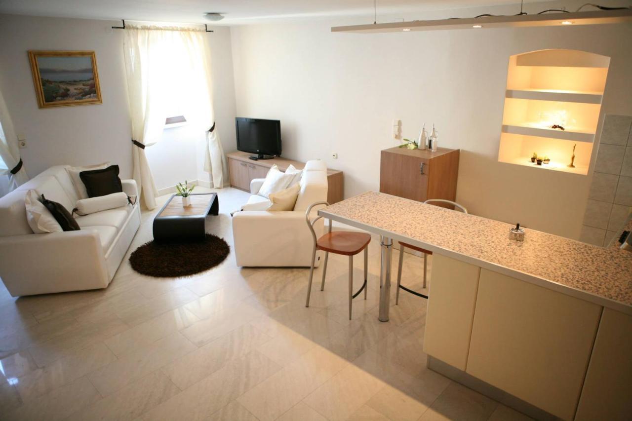 Apartments Filip & Viktoria In The Center Of Trogir Ngoại thất bức ảnh